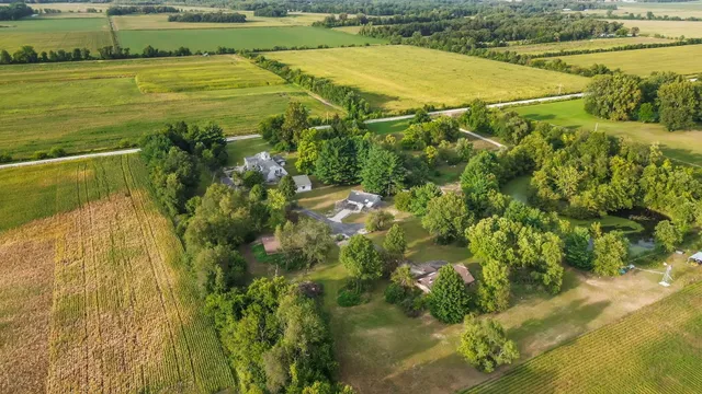 $699,500 | 2549 East 1100 North, Demotte, IN 46310