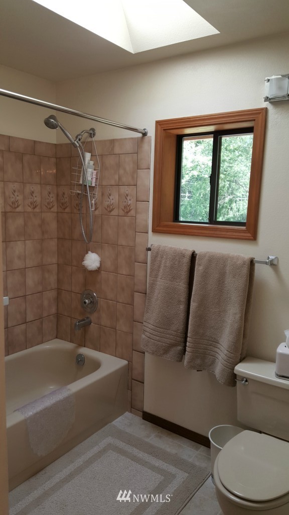 16108 Southeast 170th Place Renton, WA 98058 - Photo 14 of 23 Gallery Image 14