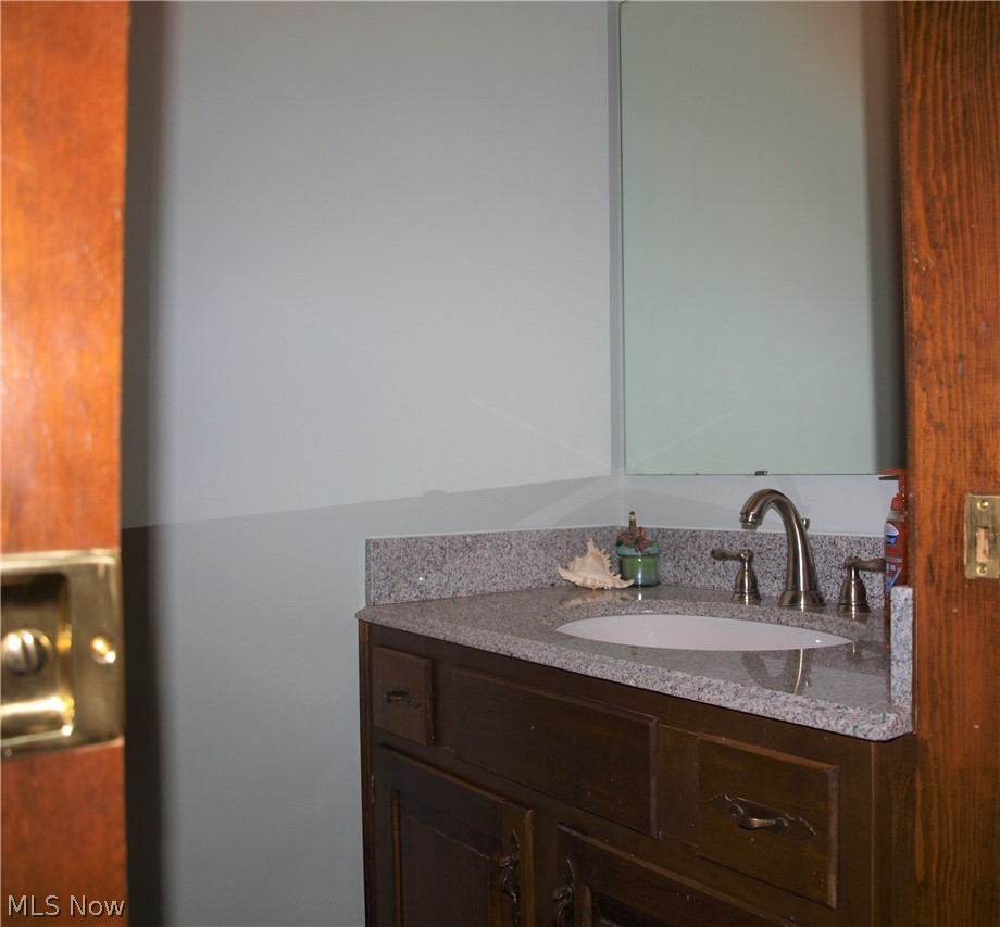 5055 Camp Road Ravenna, OH 44266 - Photo 7 of 31