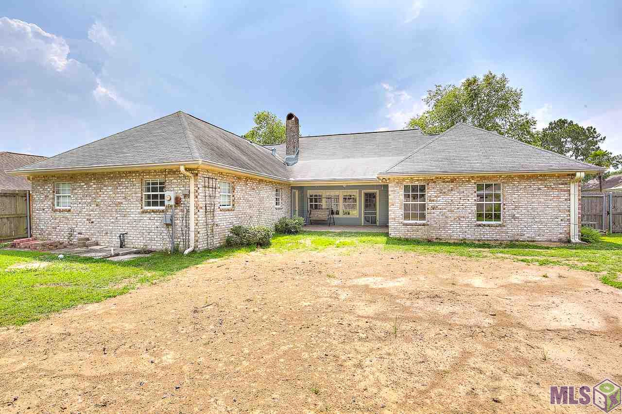 4937 Parkhurst Drive Baton Rouge, LA 70816 - Photo 2 of 13