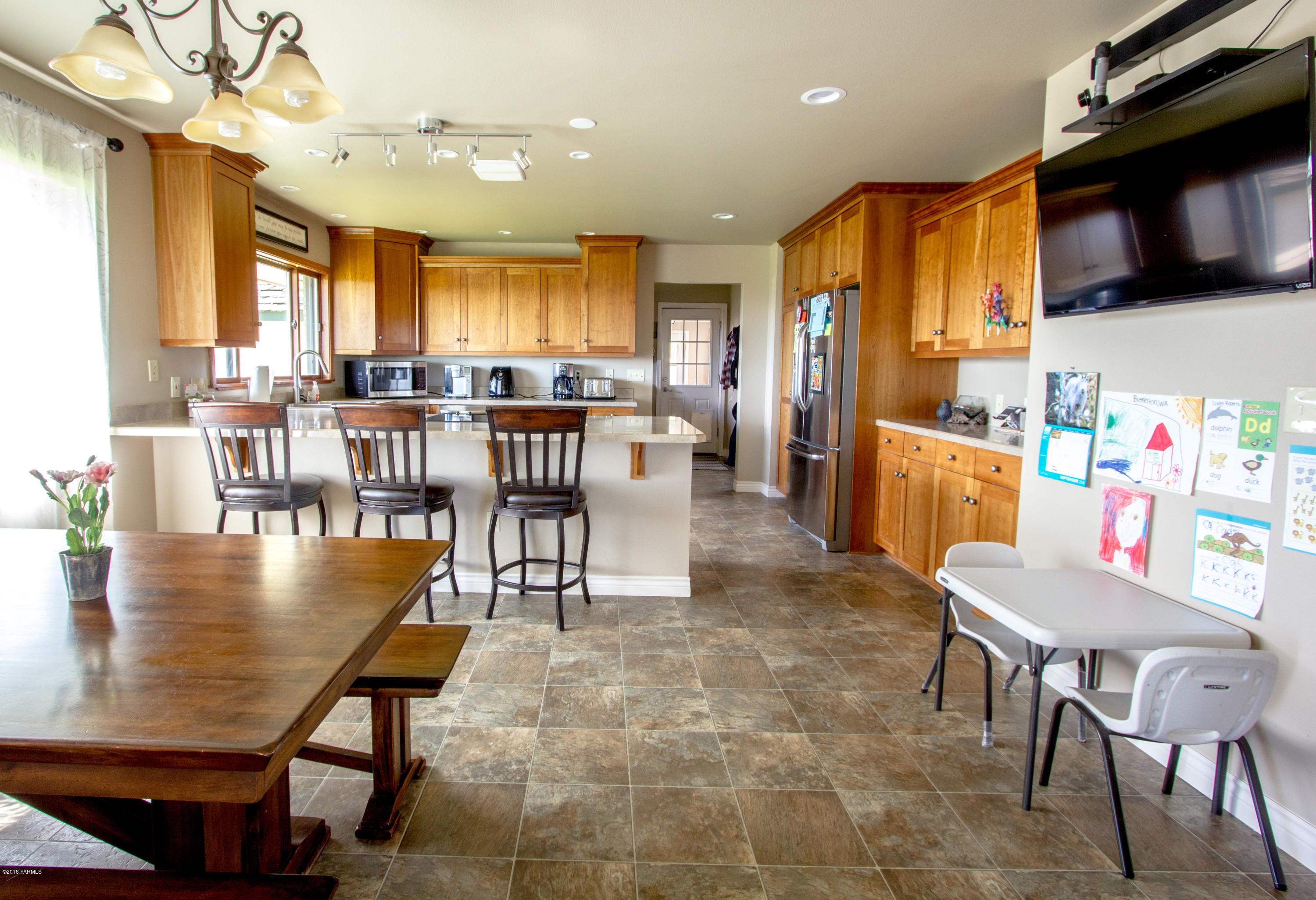 491 Section 1 Road Tieton, WA 98947 - Photo 13 of 23 a view of a dining room with furniture