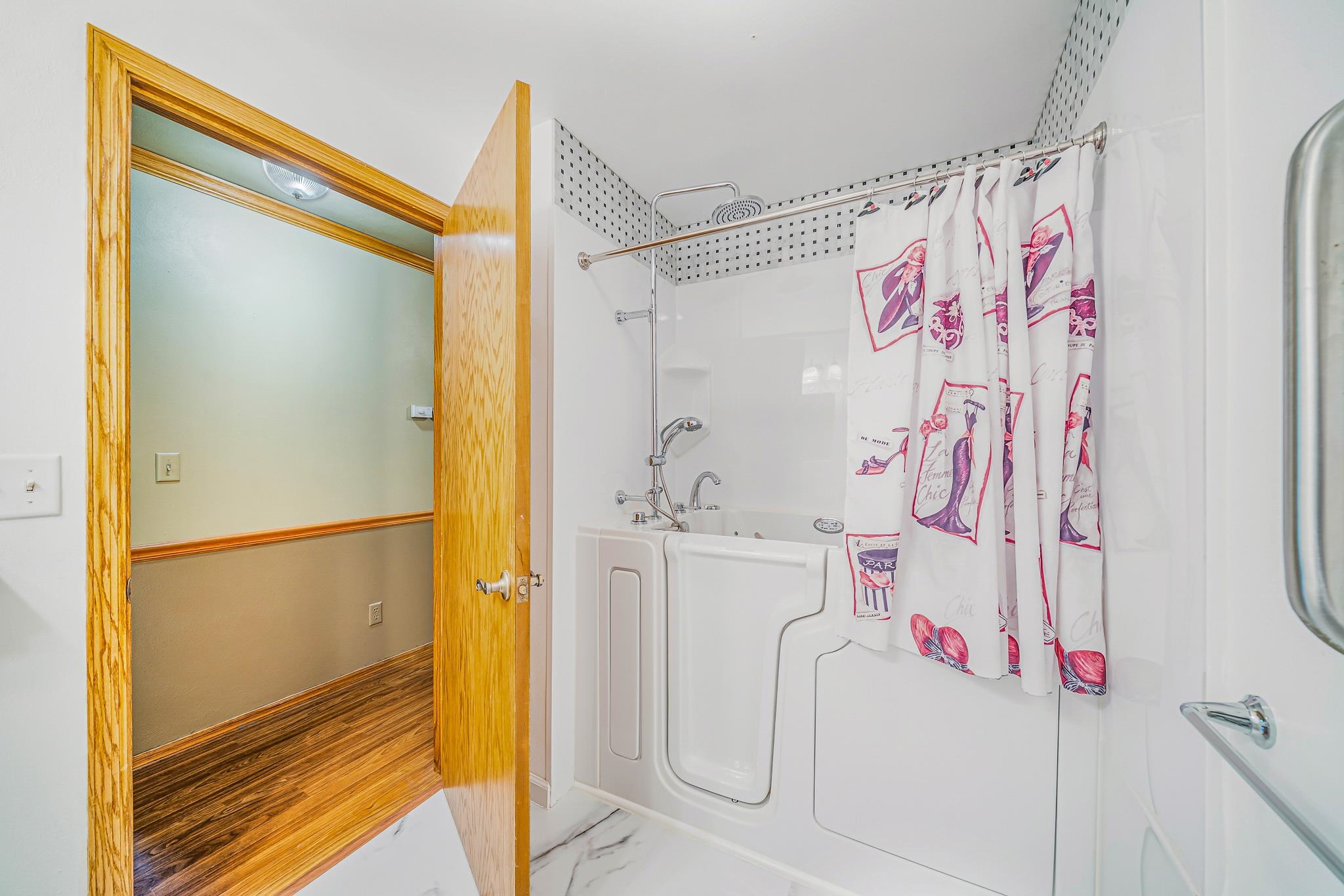 46 Kensington Court Appleton, WI 54915 - Photo 21 of 51