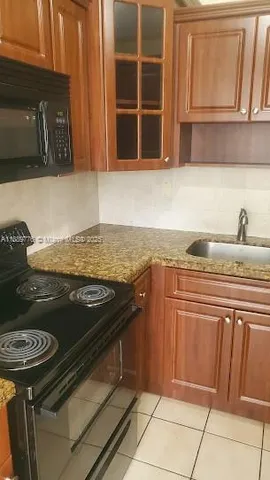 $1,900 | 7279 West 24th Avenue, Unit 243, Hialeah Gardens, FL 33016