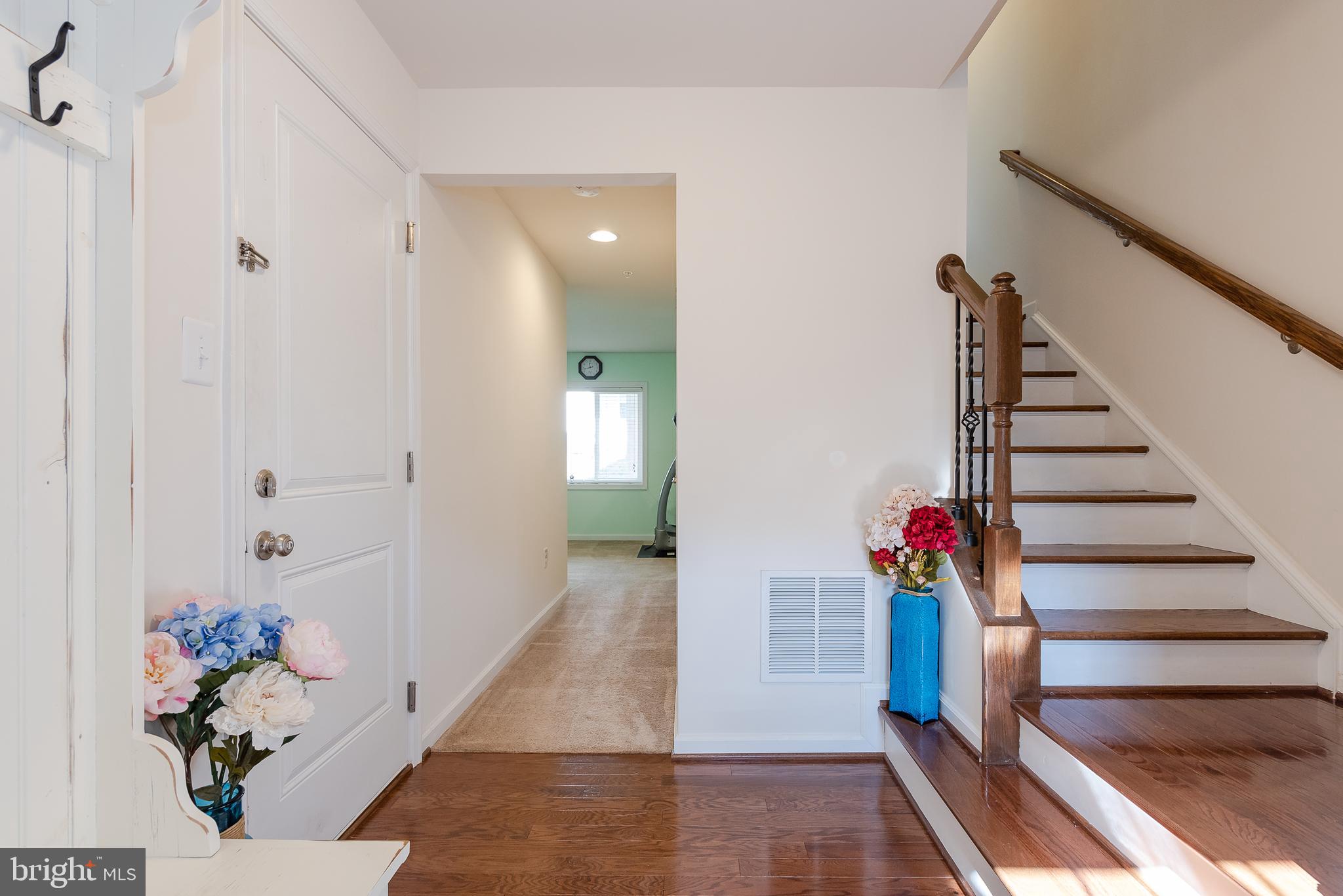 7343 Summit Rock Road Elkridge, MD 21075 - Photo 6 of 38 Foyer