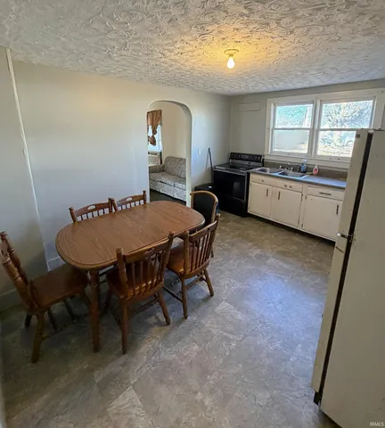 $79,500 | 1023 Durbin Street, Bicknell, IN 47512