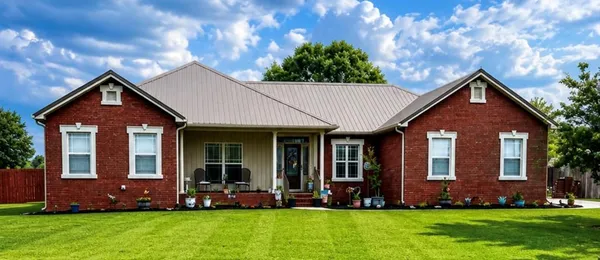 $349,900 | 207 Glen Oaks Drive, Dothan, AL 36301