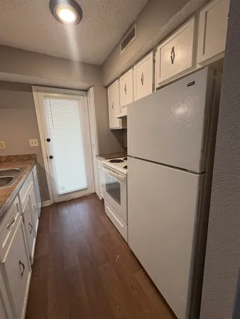 $1,195 | 6765 Quail Hollow Court, Unit 2, Memphis, TN 38120