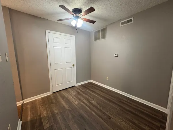 $1,195 | 6765 Quail Hollow Court, Unit 2, Memphis, TN 38120