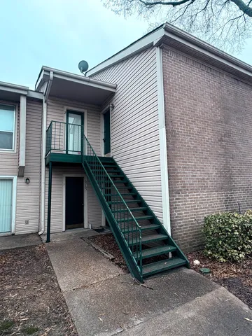$1,295 | 6765 Quail Hollow Court, Unit 2, Memphis, TN 38120