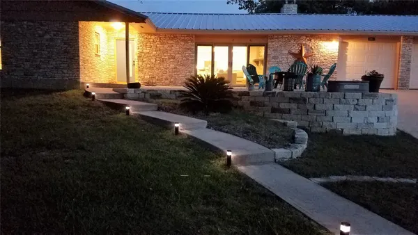 $3,200 | 2055 Island View, Canyon Lake, TX 78133