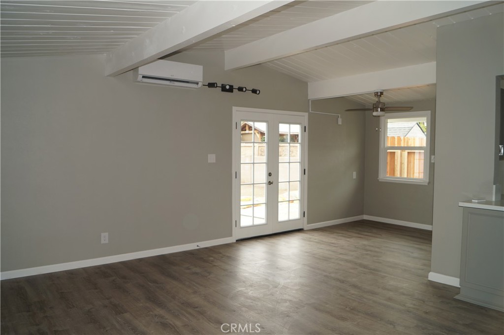 855 West B Street Colton, CA 92324 - Photo 2 of 8