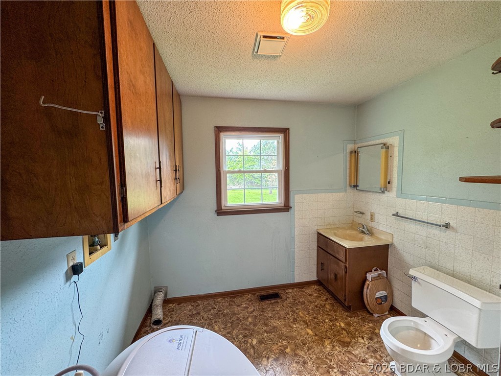 24918 State Rte 52 Cole Camp, MO 65325 - Photo 19 of 58