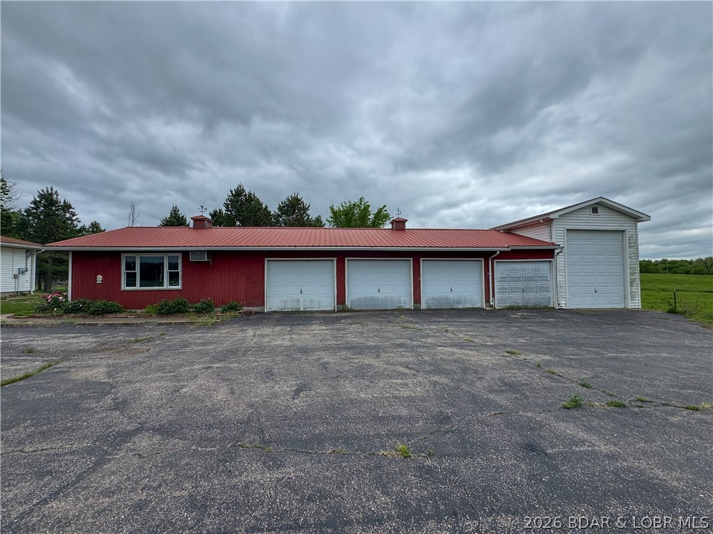 24918 State Rte 52 Cole Camp, MO 65325 - Photo 4 of 58