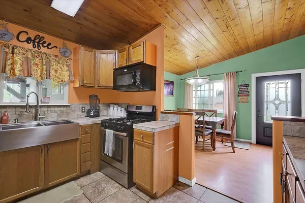 $415,000 | 2005 South George Washington Boulevard, Yuba City, CA 95993