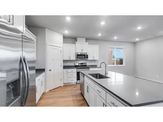 $555,900 | 958 Legacy Street, Eugene, OR 97402