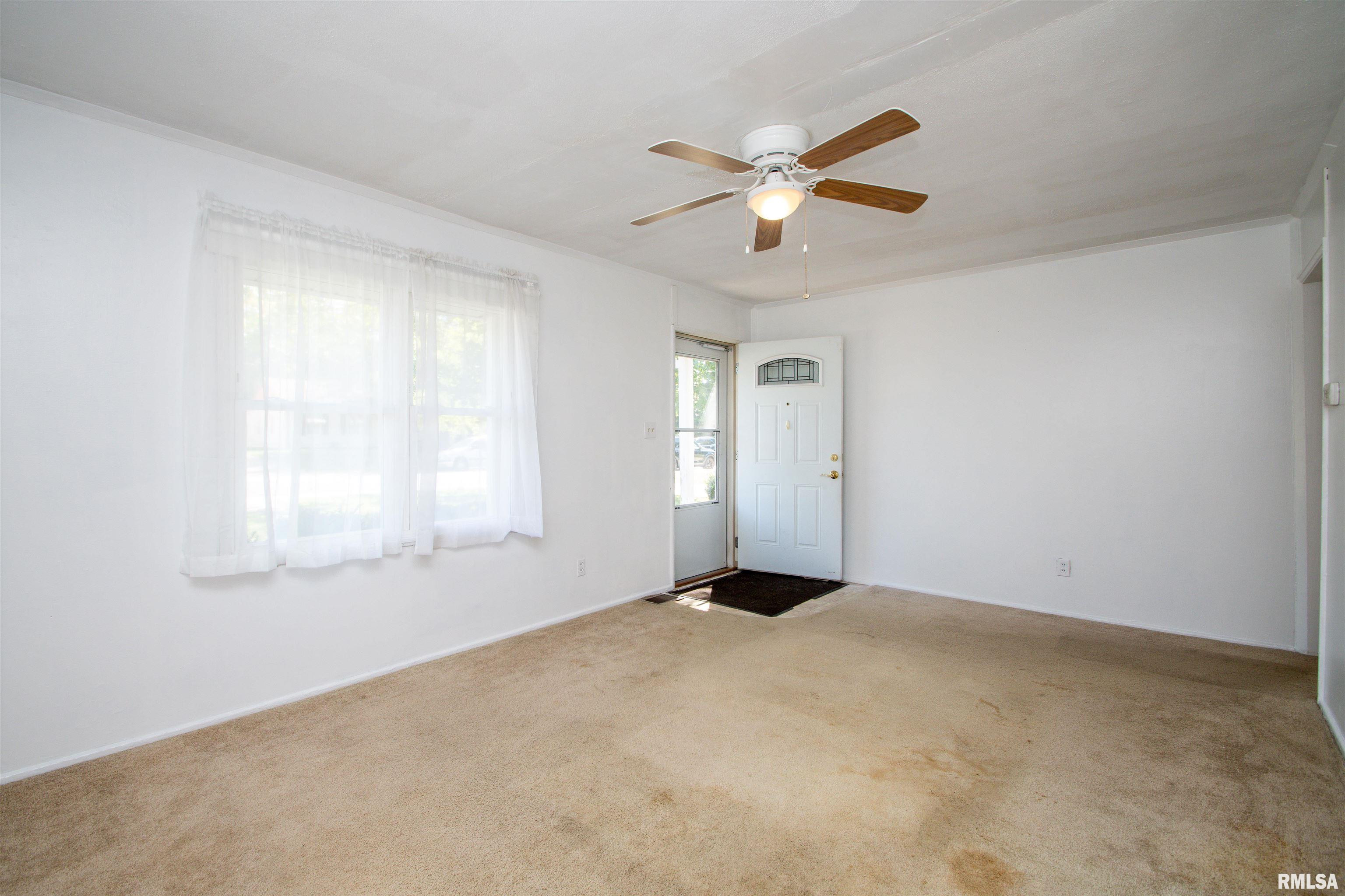 2931 North Mission Road Peoria, IL 61604 - Photo 7 of 29 Gallery Image 7