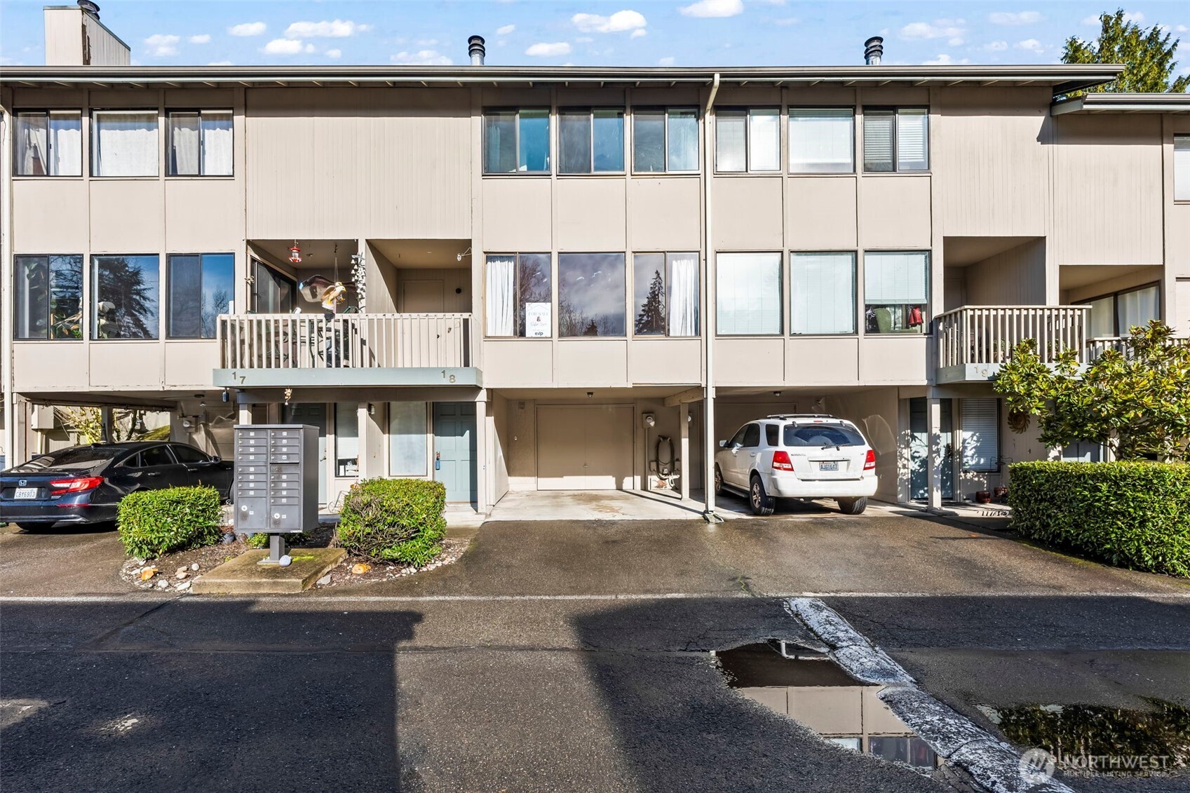 a car parked in front of a building