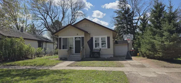 $60,000 | 218 West Broadway Street, Redwood Falls, MN 56283