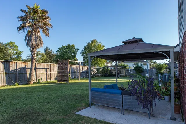 a view of a bench in the garden