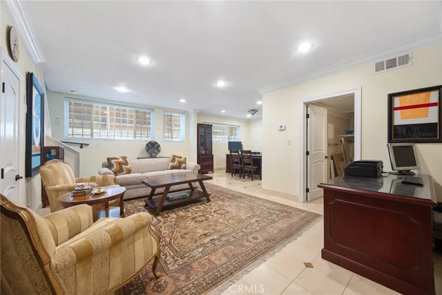 $5,990 | 9330 102/201 Clifton Beverly Hills, Beverly Hills, CA 90210