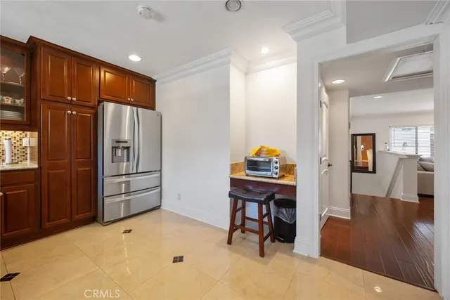 $5,990 | 9330 102/201 Clifton Beverly Hills, Beverly Hills, CA 90210