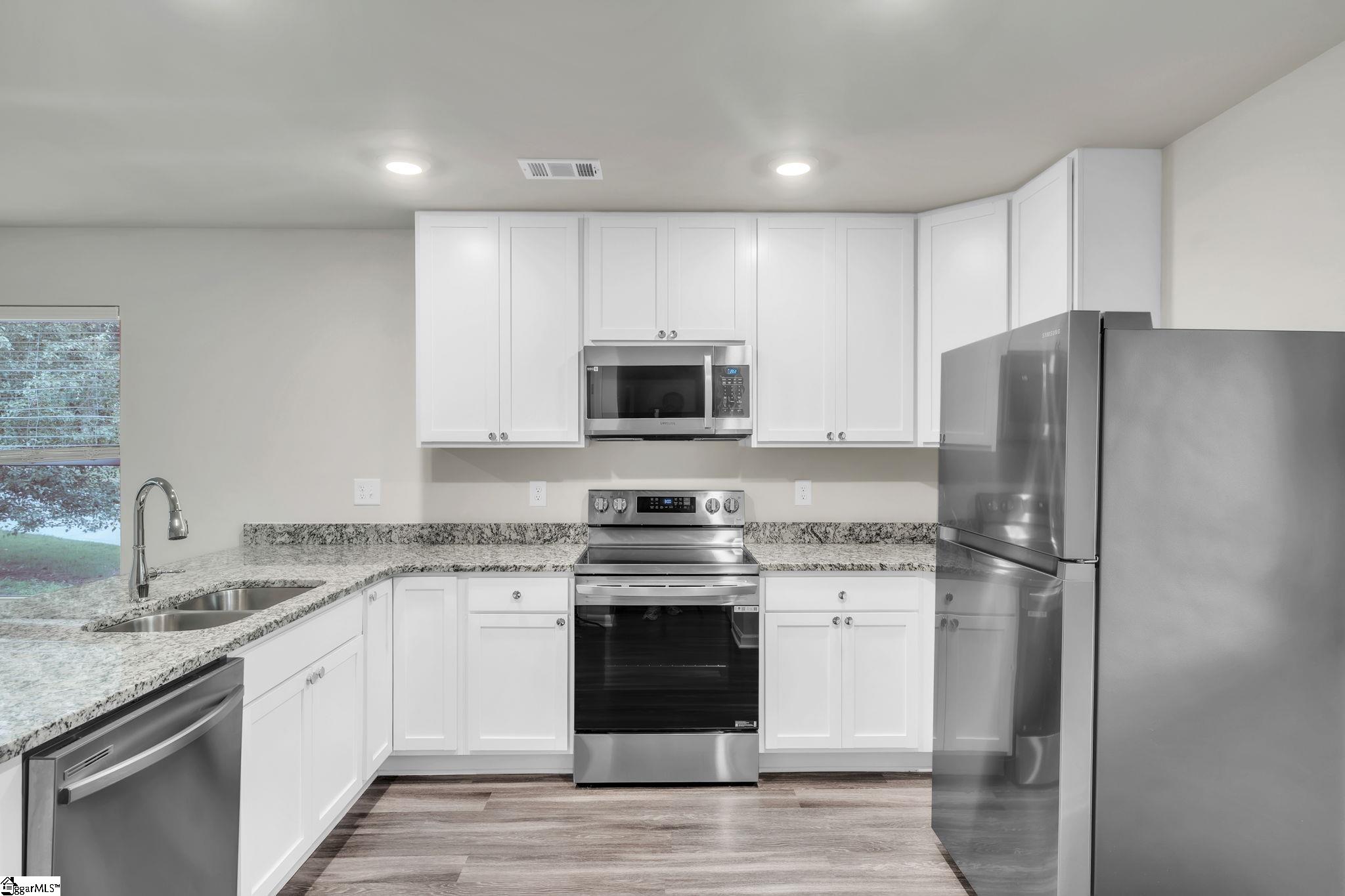 2 Anchor Road Greenville, SC 29617 - Photo 10 of 32