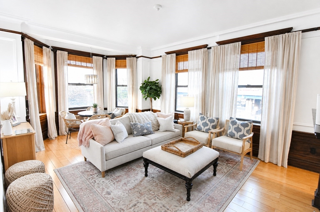 464 Commonwealth Avenue, Unit 33 Boston, MA 02215 - Photo 1 of 18