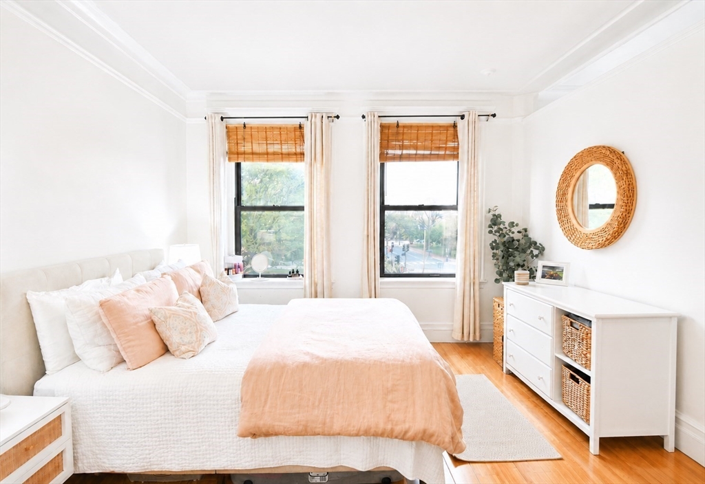 464 Commonwealth Avenue, Unit 33 Boston, MA 02215 - Photo 7 of 18