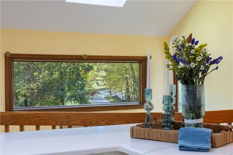 $849,900 | 8 Robin Drive, North Kingstown, RI 02852