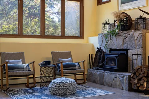 $849,900 | 8 Robin Drive, North Kingstown, RI 02852