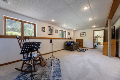 $849,900 | 8 Robin Drive, North Kingstown, RI 02852