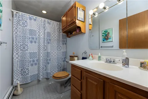 $849,900 | 8 Robin Drive, North Kingstown, RI 02852