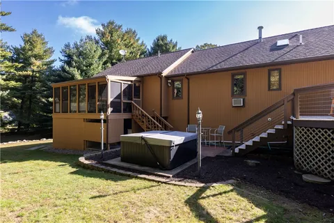 $849,900 | 8 Robin Drive, North Kingstown, RI 02852