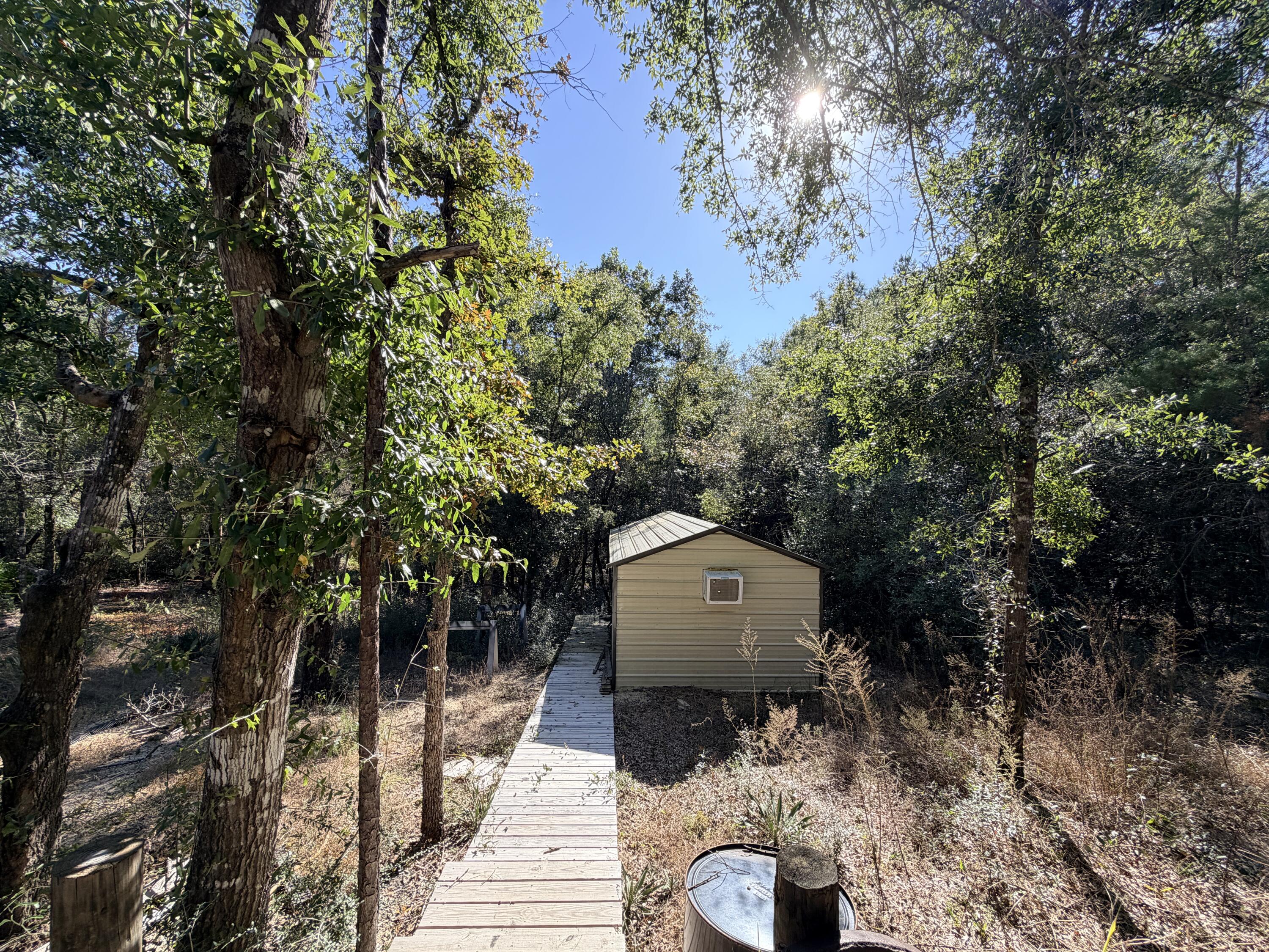 248 Elmwood Road DeFuniak Springs, FL 32433 - Photo 6 of 17 Cabin
