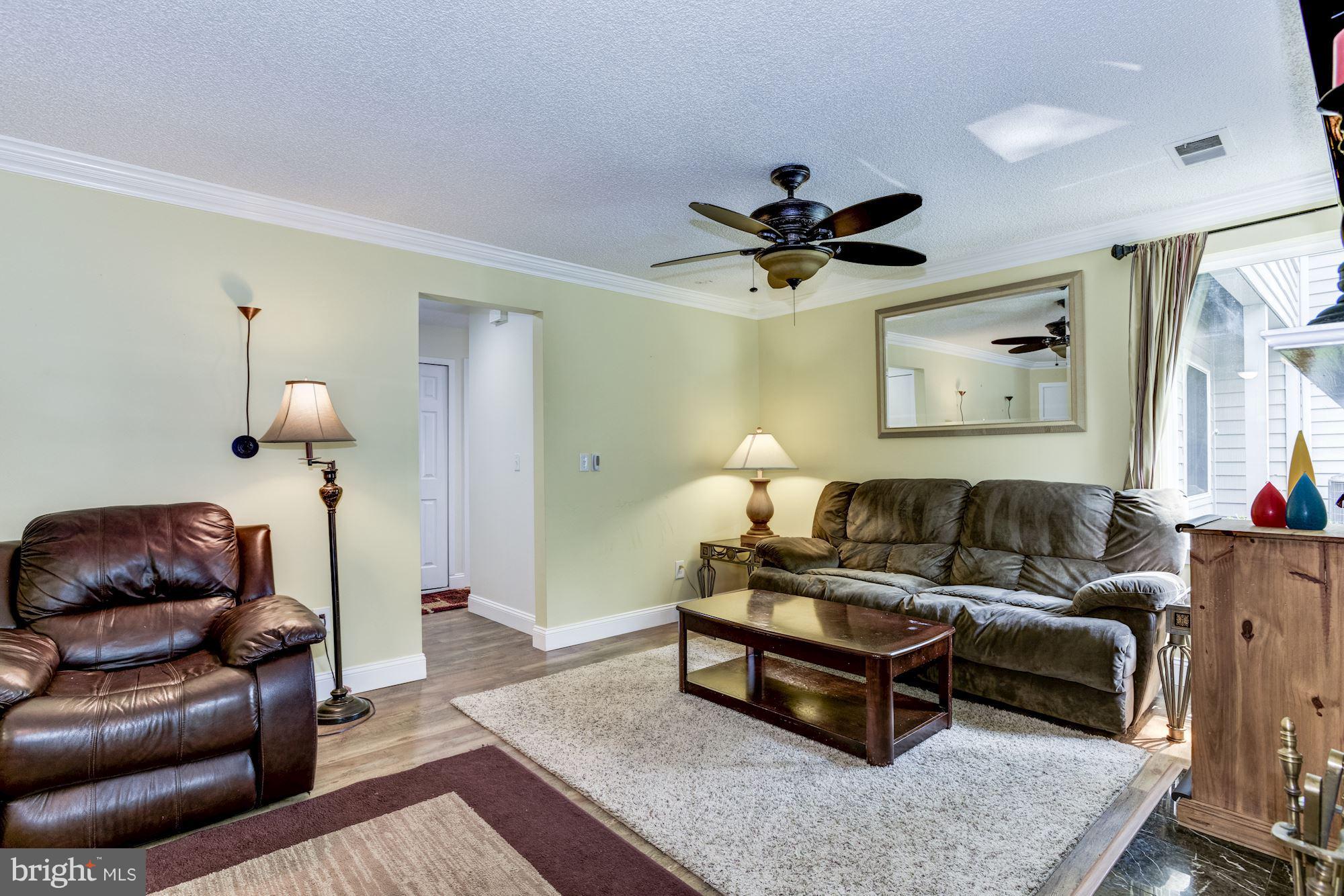 11701 Summerchase Circle, Unit 1701A Reston, VA 20194 - Photo 11 of 26 Living Room