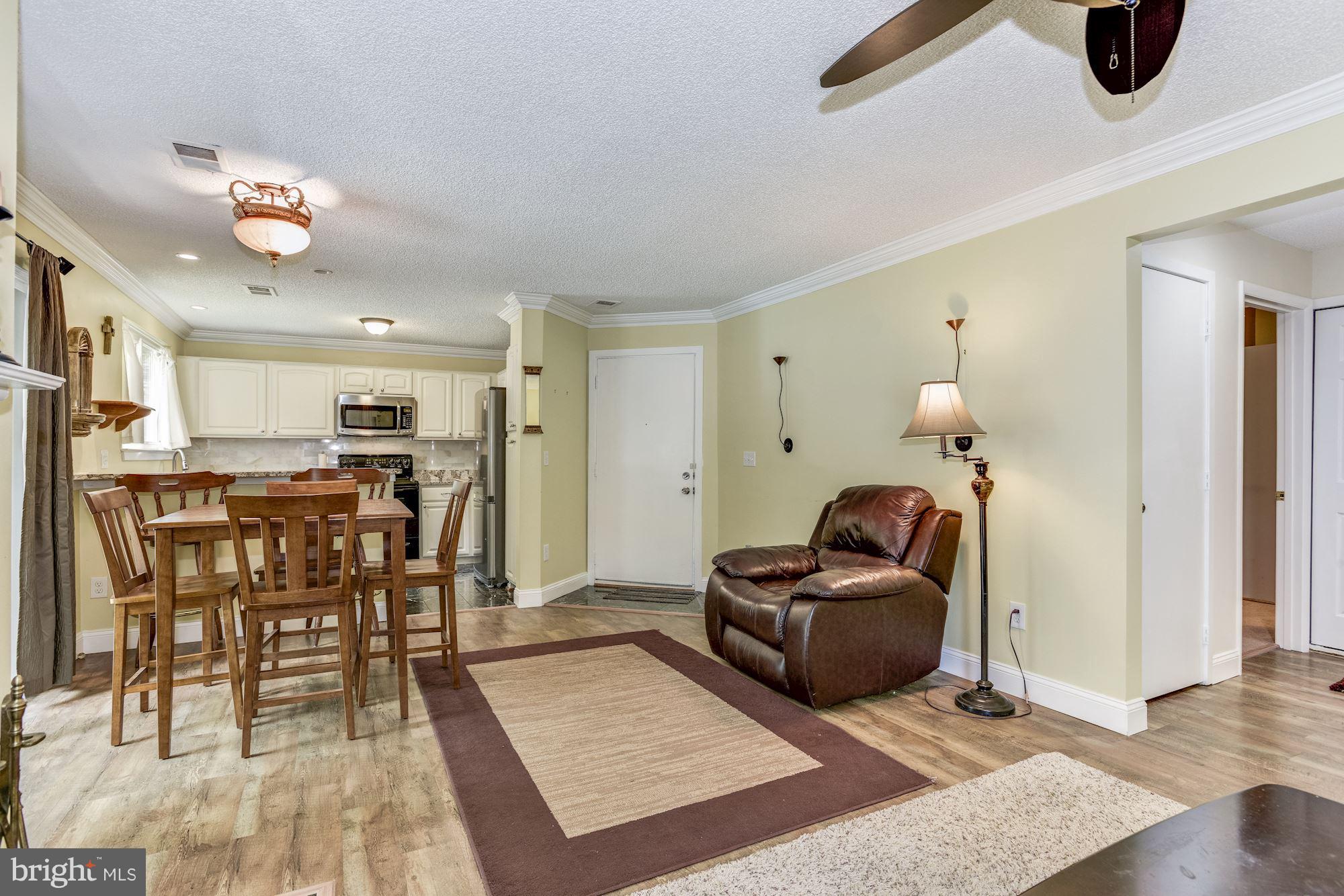 11701 Summerchase Circle, Unit 1701A Reston, VA 20194 - Photo 6 of 26 Interior (General)