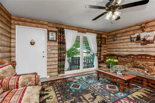 $299,950 | 5521 North Wayne Avenue, Kansas City, MO 64118