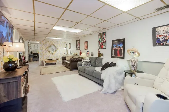 $299,950 | 5521 North Wayne Avenue, Kansas City, MO 64118