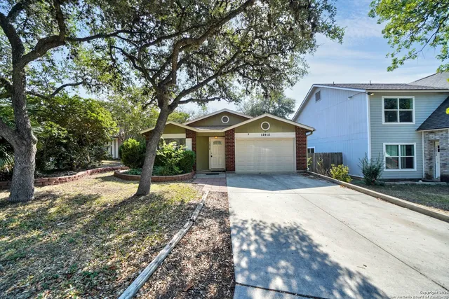 $1,500 | 12918 Hunters Moon, San Antonio, TX 78249