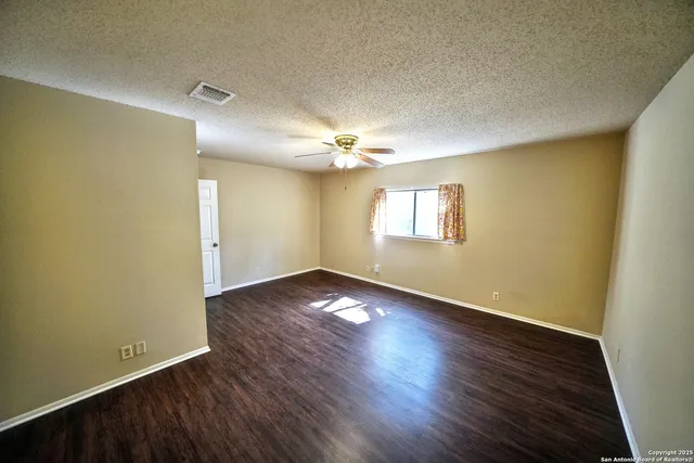 $1,500 | 12918 Hunters Moon, San Antonio, TX 78249