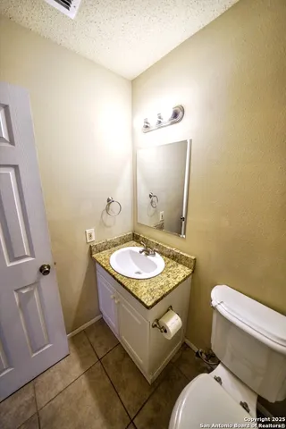 $1,500 | 12918 Hunters Moon, San Antonio, TX 78249