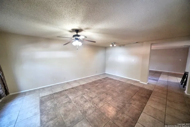 $1,500 | 12918 Hunters Moon, San Antonio, TX 78249