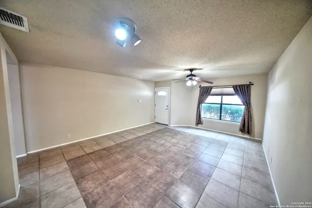 $1,500 | 12918 Hunters Moon, San Antonio, TX 78249
