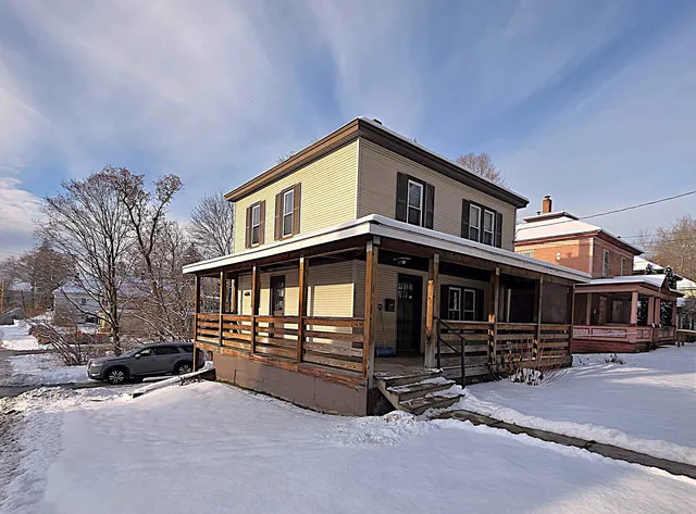 $250,000 | 98 Merchant Street, Barre, VT 05641