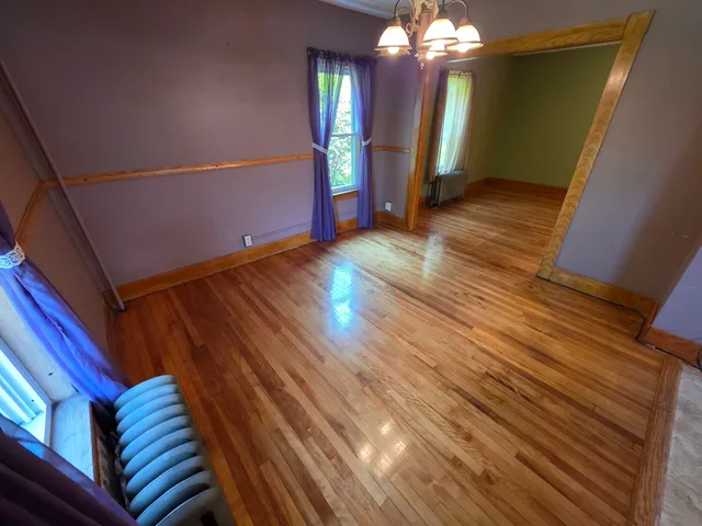 $250,000 | 98 Merchant Street, Barre, VT 05641