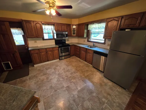 $250,000 | 98 Merchant Street, Barre, VT 05641