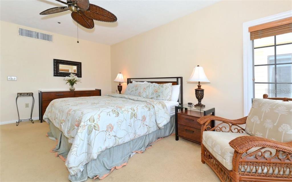 655 Cedars Court, Unit 655 Longboat Key, FL 34228 - Photo 10 of 22