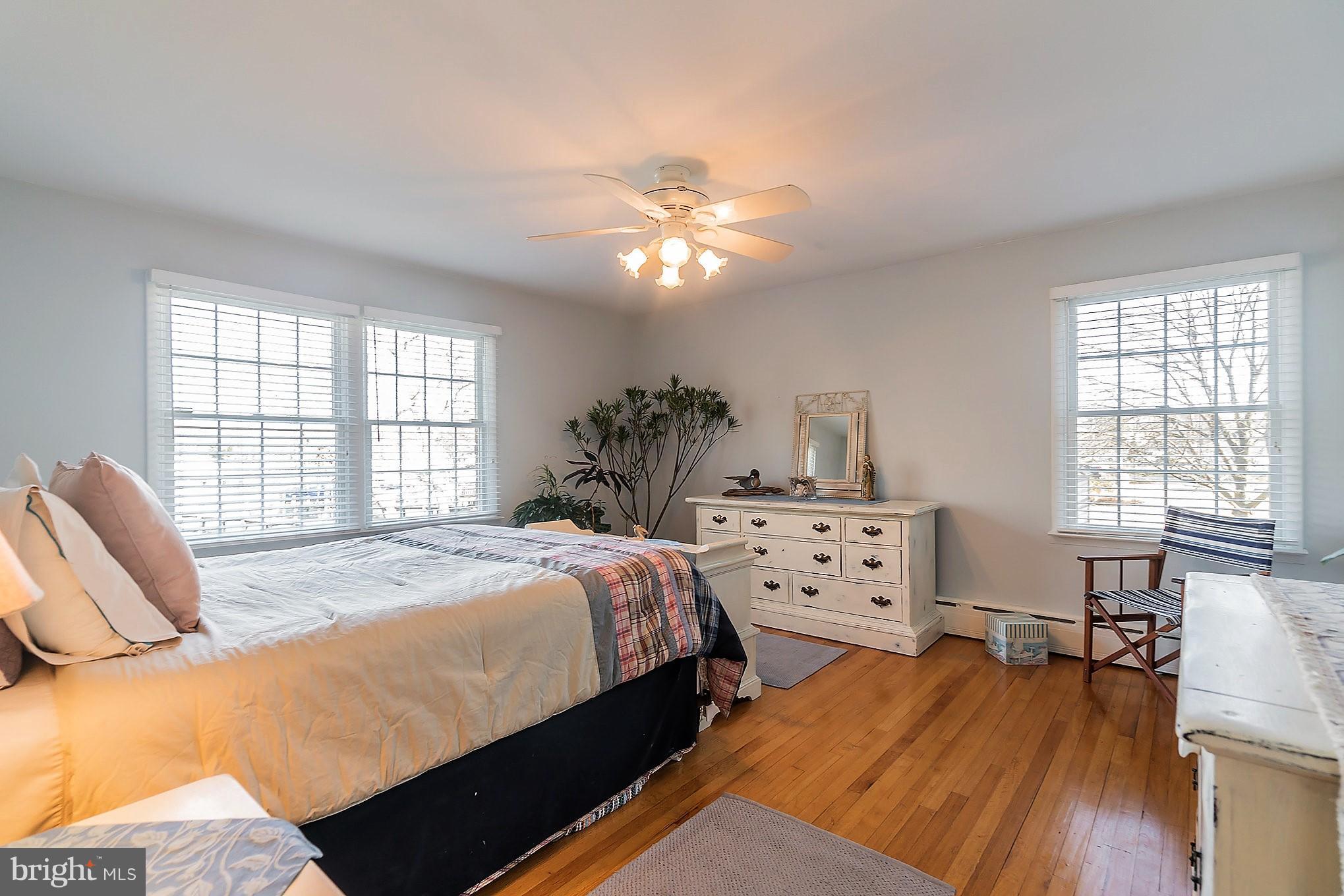 1958 Poplar Ridge Road Pasadena, MD 21122 - Photo 17 of 30 Warm wood flooring and great waterviews