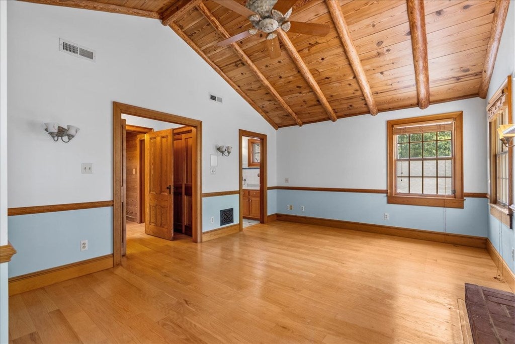 3095 State Shed Road Nathalie, VA 24577 - Photo 41 of 90 Primary bedroom #2 - 20.57 x 12.97, Upstairs
Hardwood floors