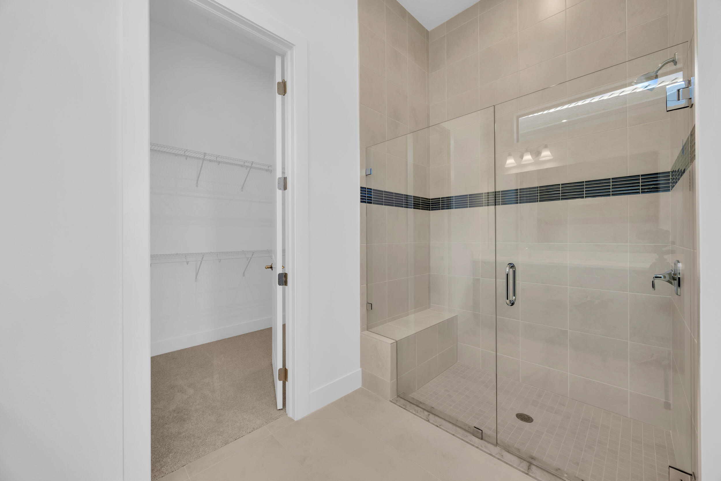 7155 Southeast Amalfi Lane Stuart, FL 34997 - Photo 19 of 41 Primary Bath